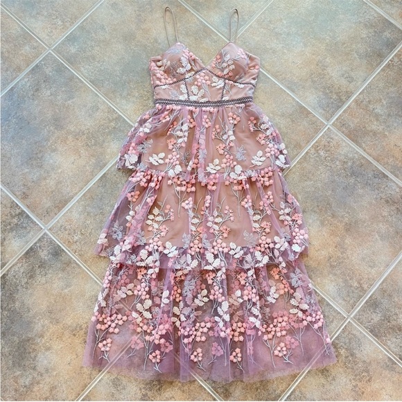Self-Portrait 3D Floral Embellished Tulle
Midi Dress in Pink Size 10 - Picture 9 of 16